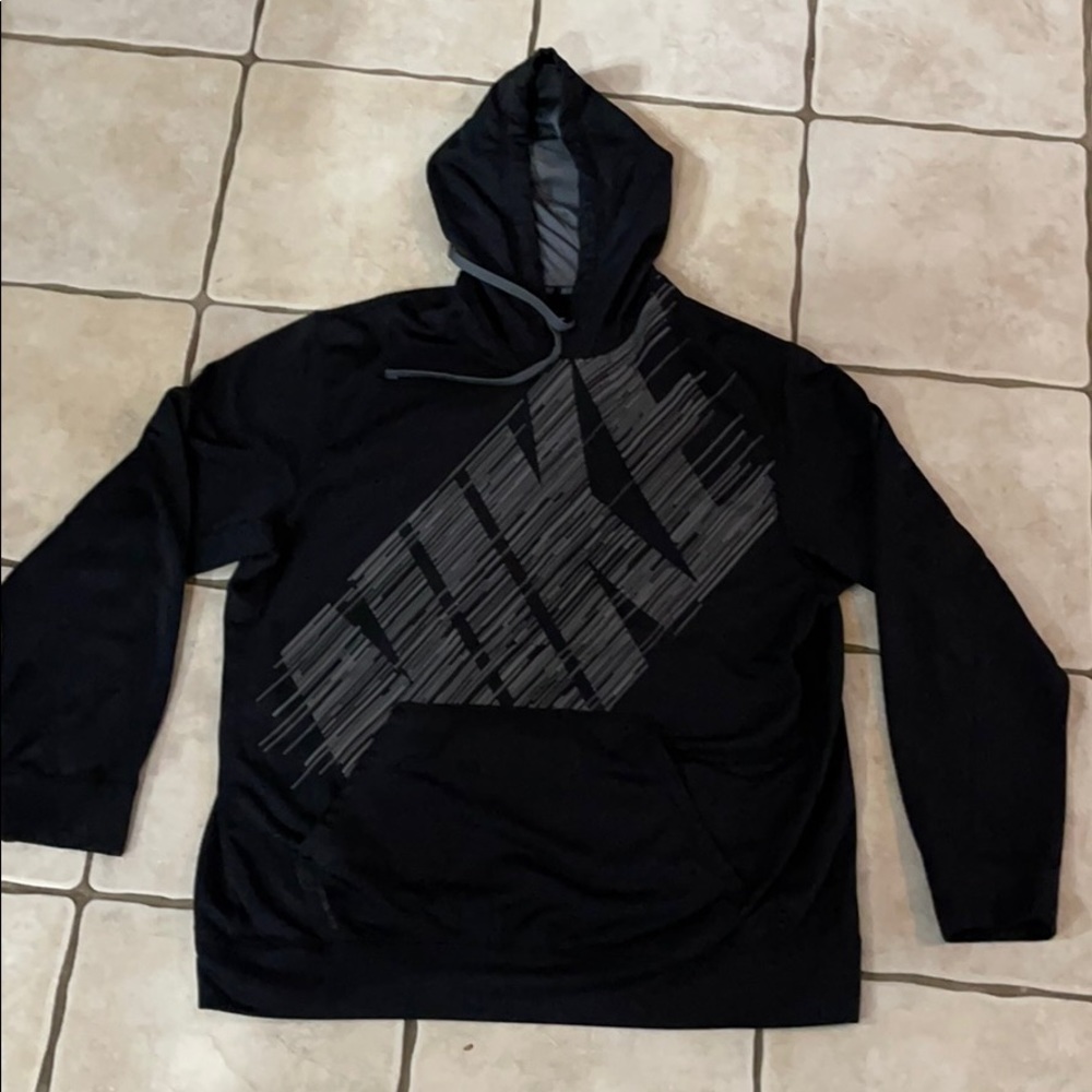 Men’s Nike black sweatshirt with gray decal, XL